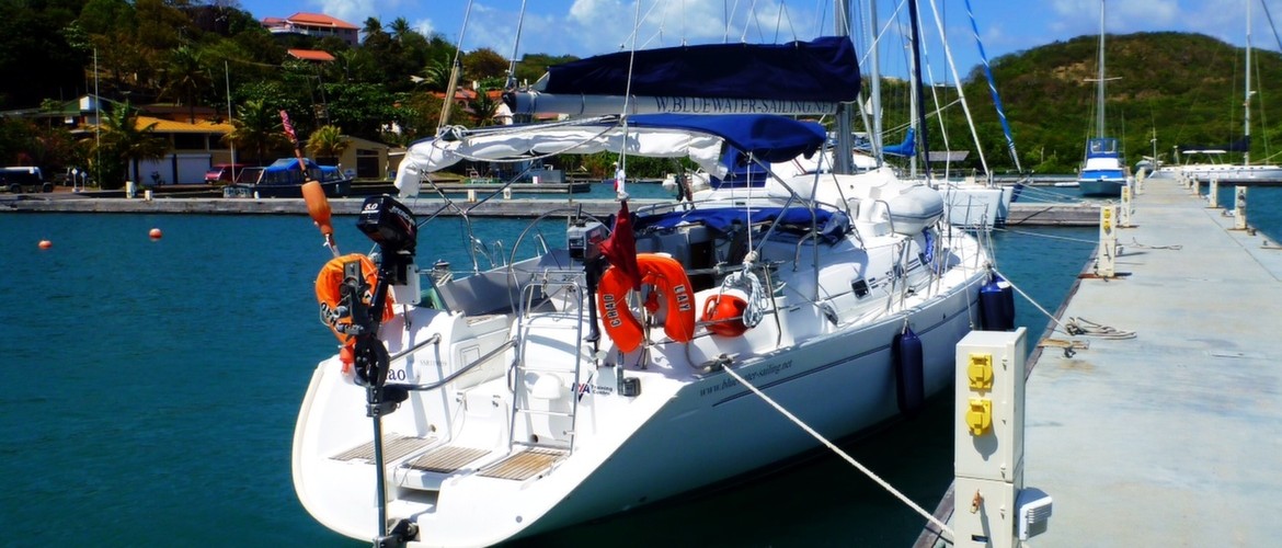 Chao Lay is a Beneteau Oceanis 461.