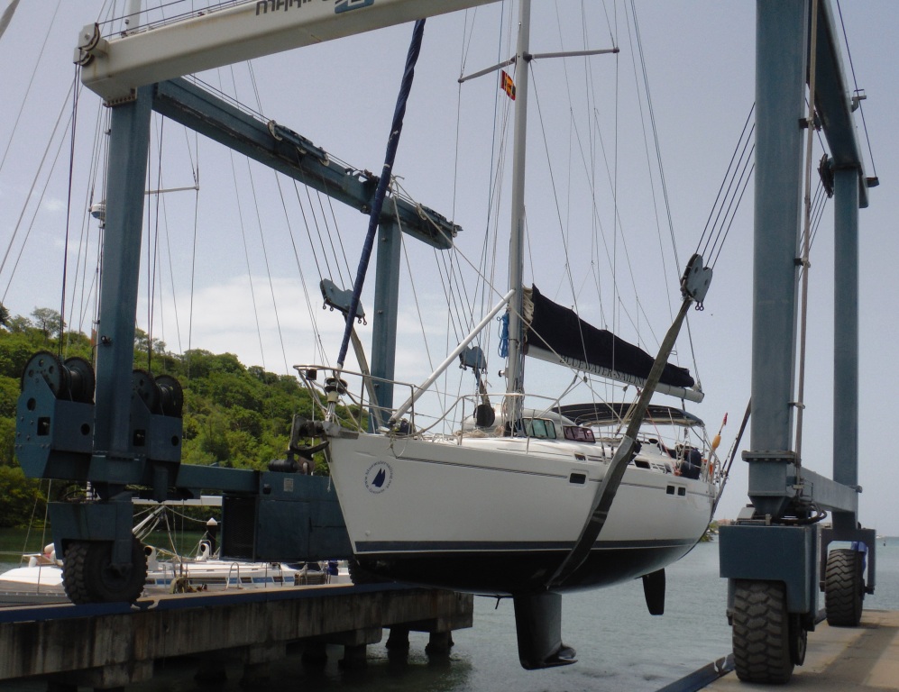 sailboat heeling over